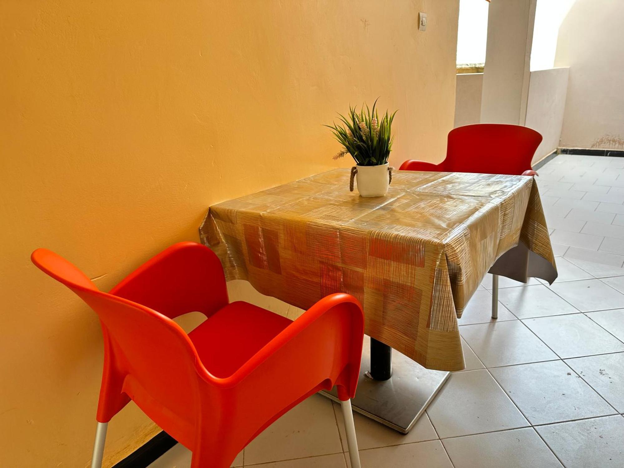 Residences Primis Thies - Appartements Et Chambres Exterior photo